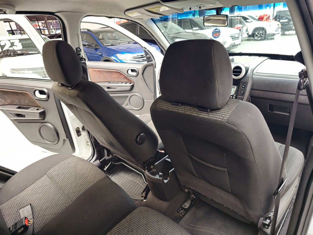 Ford EcoSport Branco