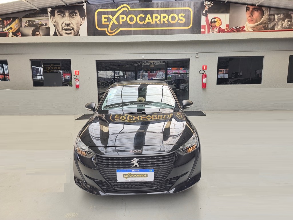 Peugeot 208 Preto