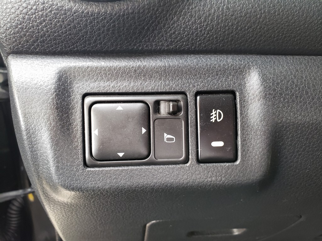 Nissan Livina Preto