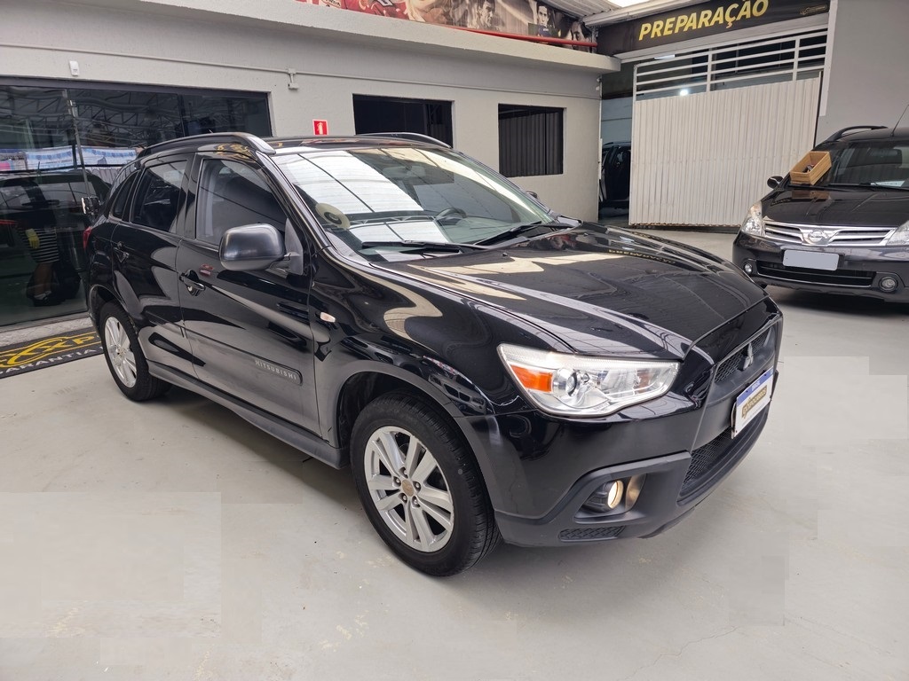 Mitsubishi ASX Preto