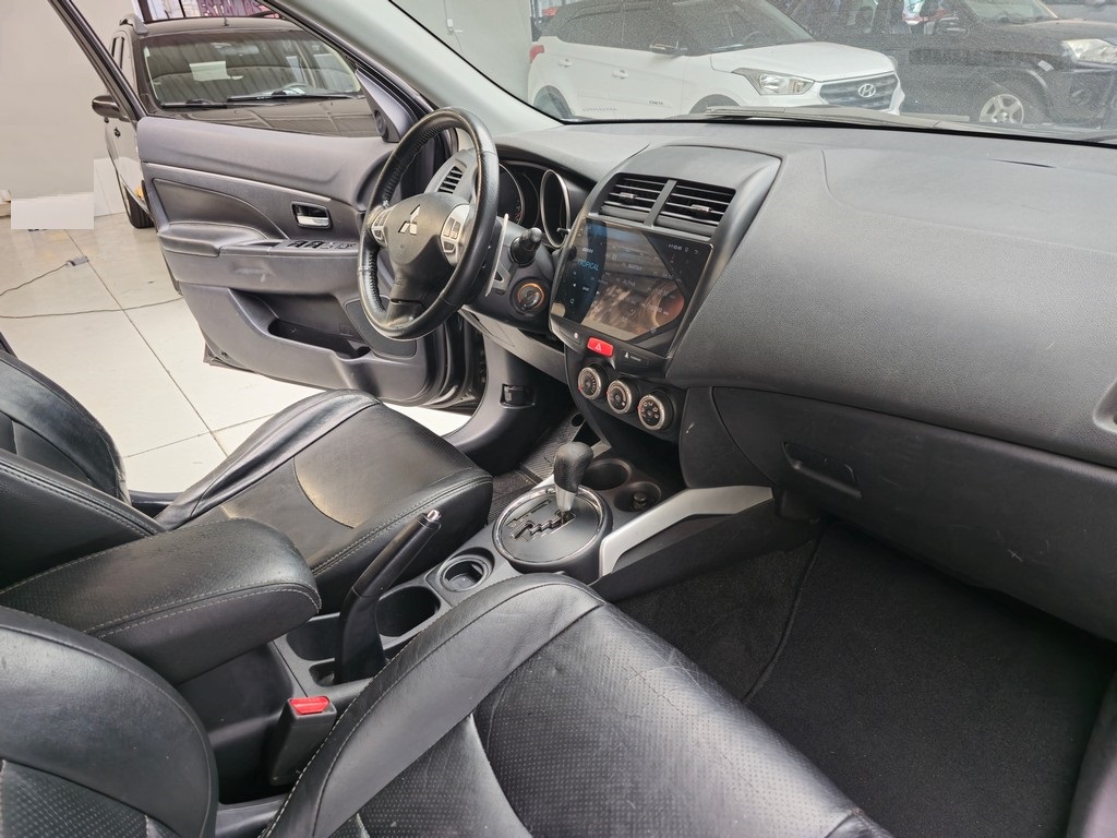 Mitsubishi ASX Preto
