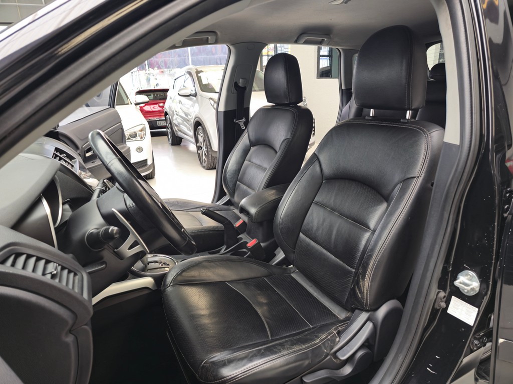 Mitsubishi ASX Preto