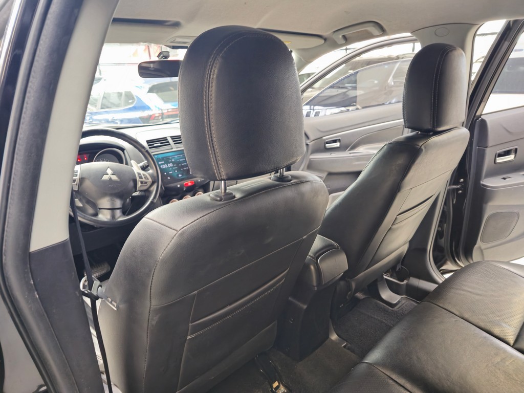 Mitsubishi ASX Preto