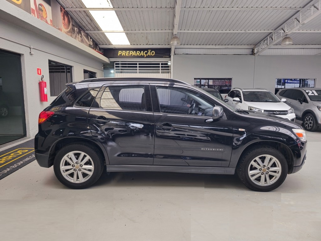 Mitsubishi ASX Preto