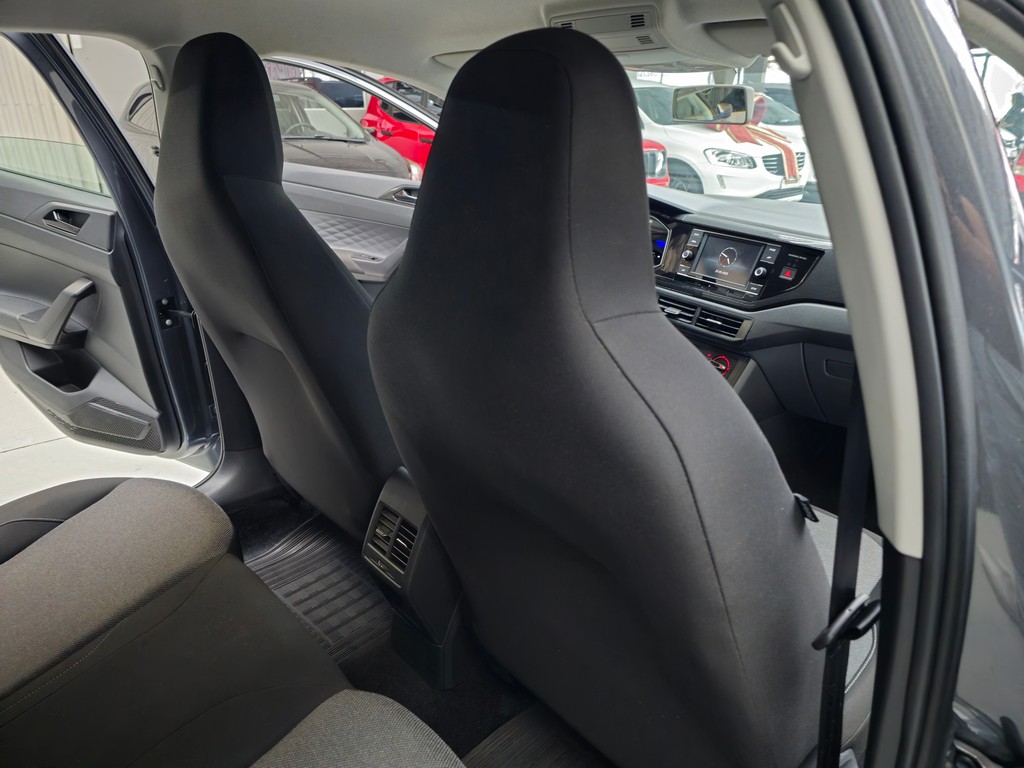 Volkswagen Polo Cinza