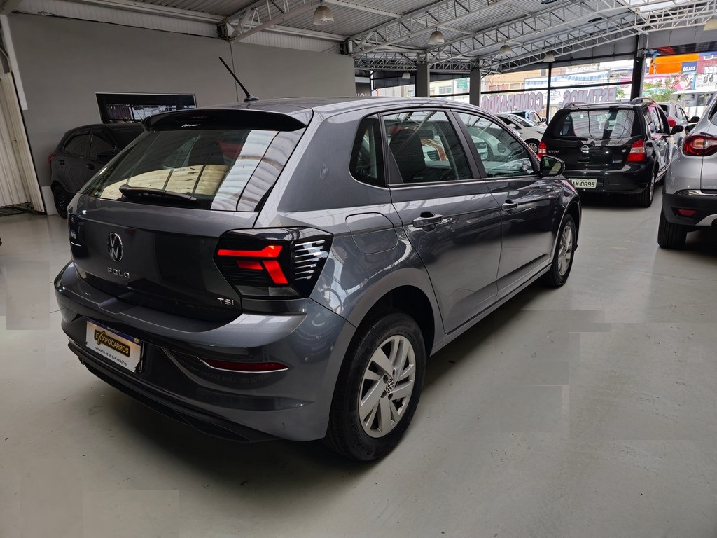 Volkswagen Polo Cinza