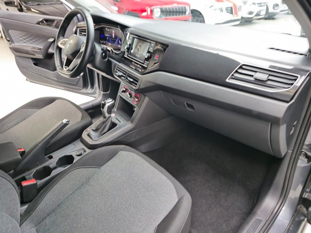 Volkswagen Polo Cinza