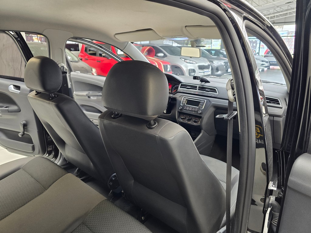 Volkswagen Gol Preto
