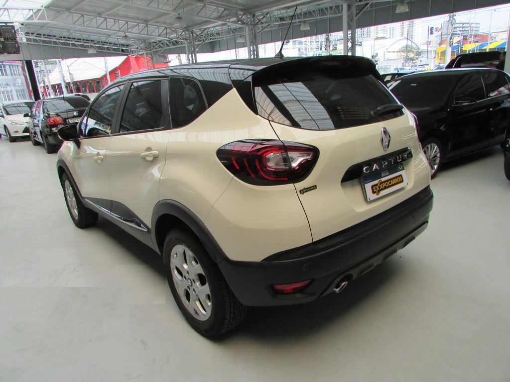 Renault Captur Bege