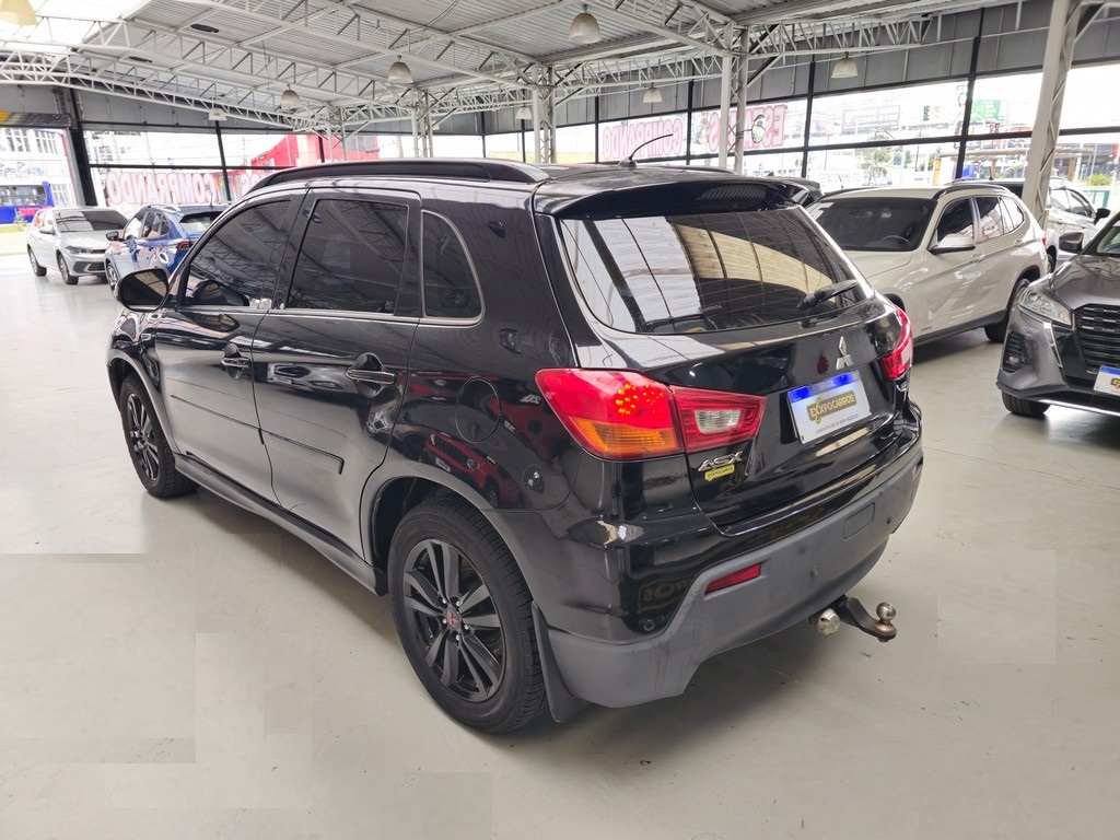 Mitsubishi ASX Preto