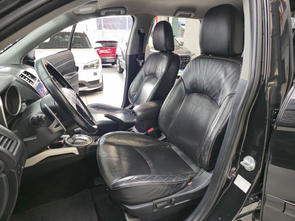 Mitsubishi ASX Preto
