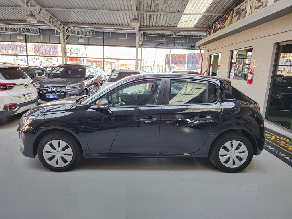 Peugeot 208 Preto