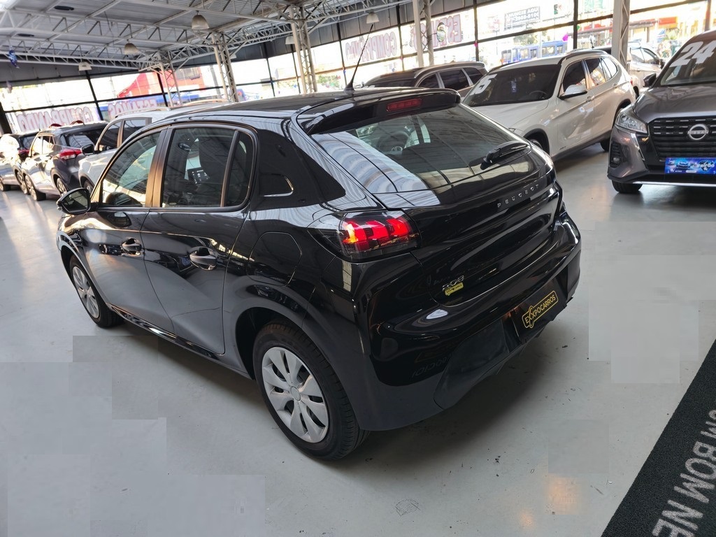 Peugeot 208 Preto