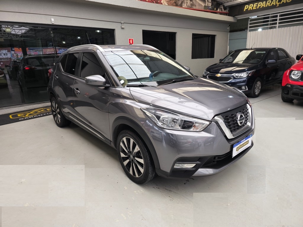 Nissan Kicks Cinza