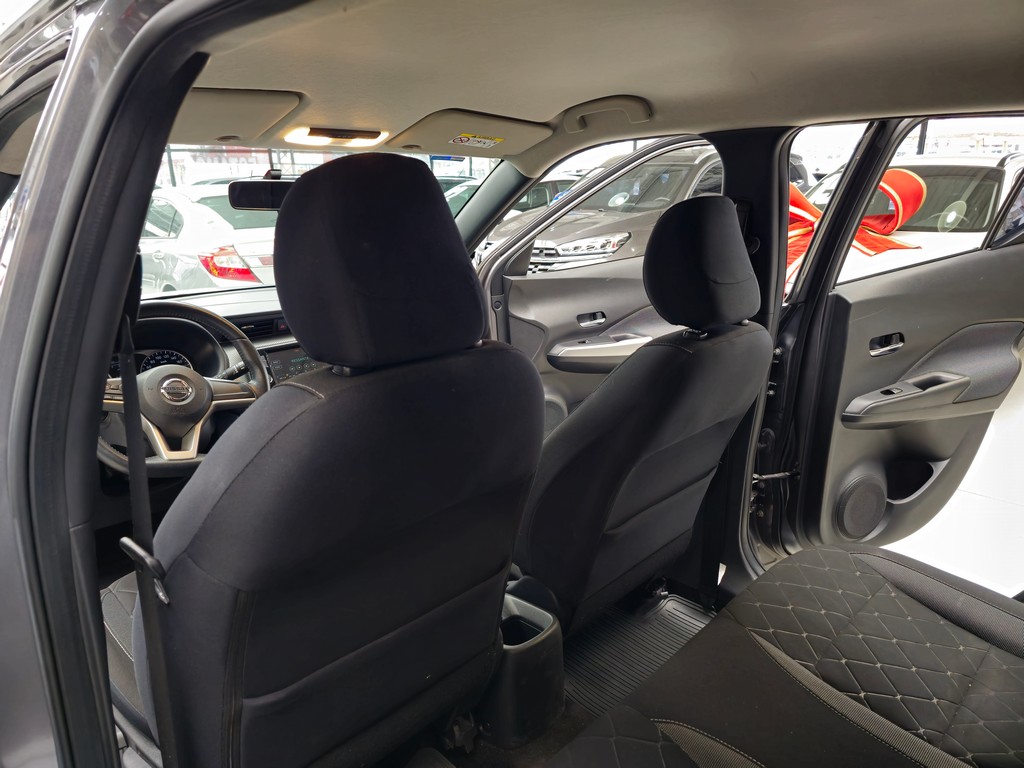 Nissan Kicks Cinza