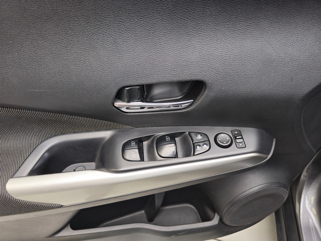Nissan Kicks Cinza