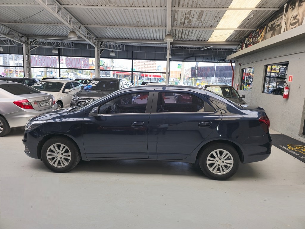 Chevrolet Cobalt Azul