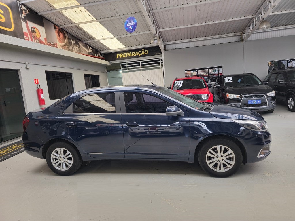 Chevrolet Cobalt Azul