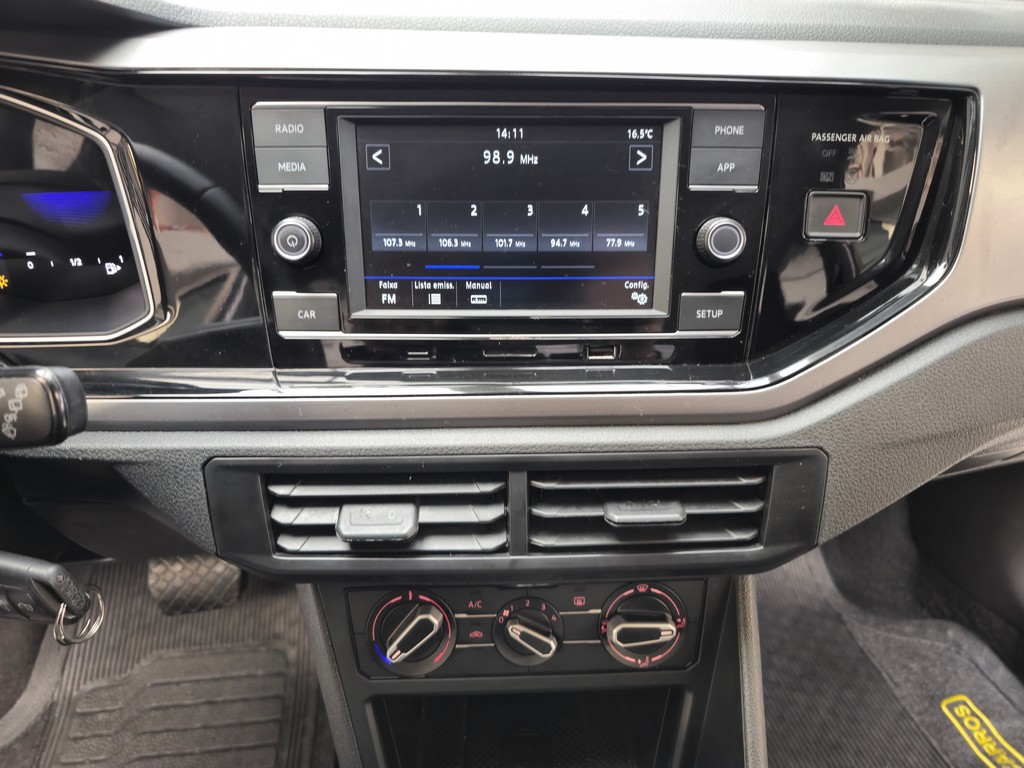 Volkswagen Nivus Cinza