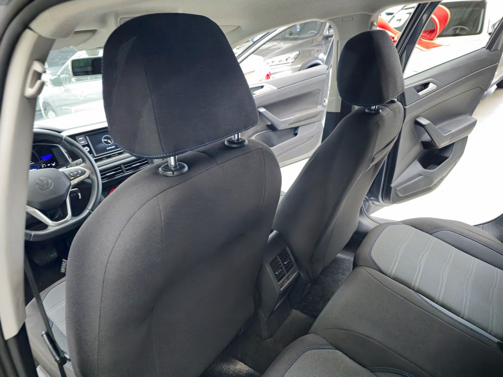 Volkswagen Nivus Cinza