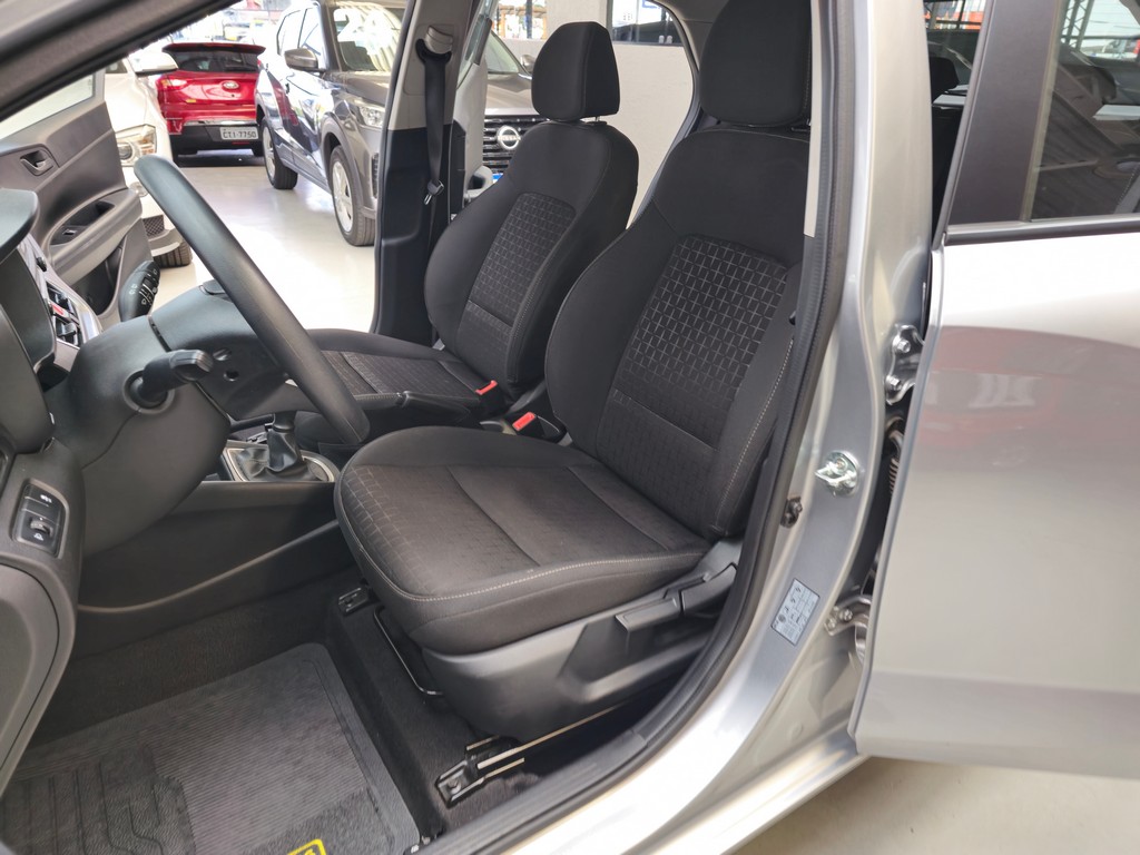 Hyundai HB20 Prata