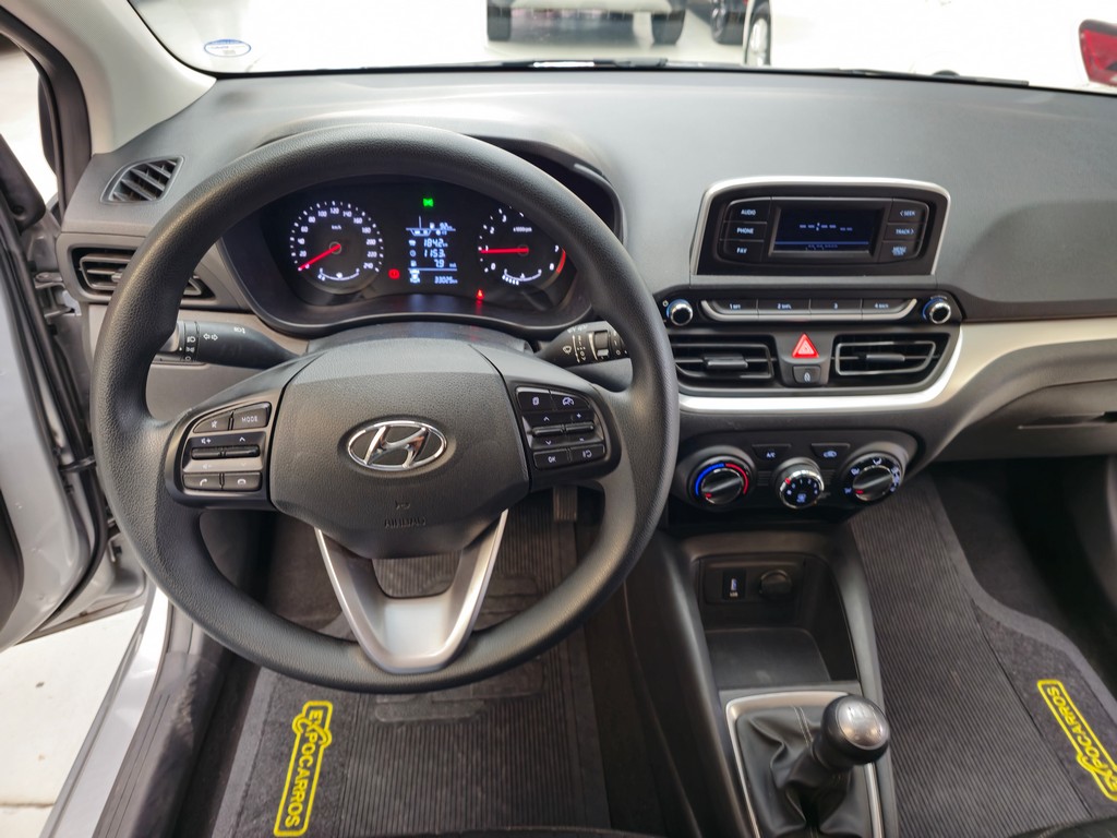 Hyundai HB20 Prata