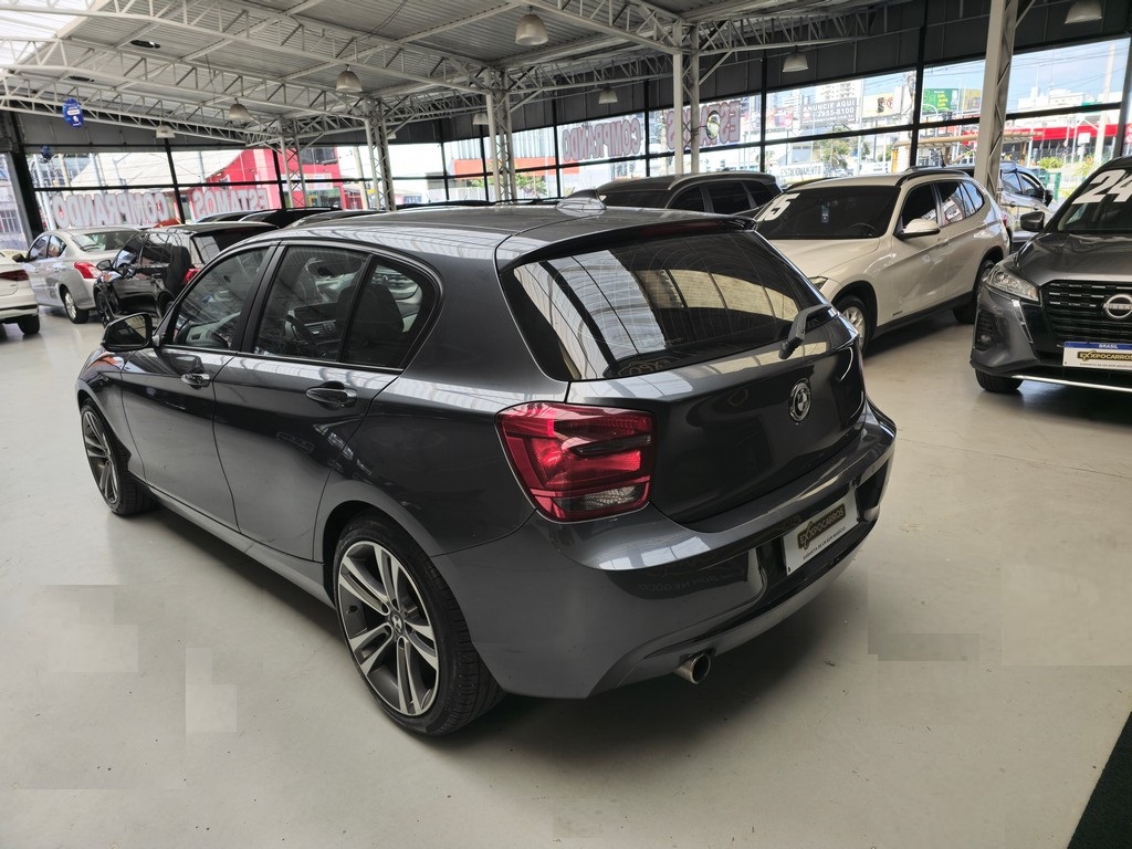 BMW 118i Cinza