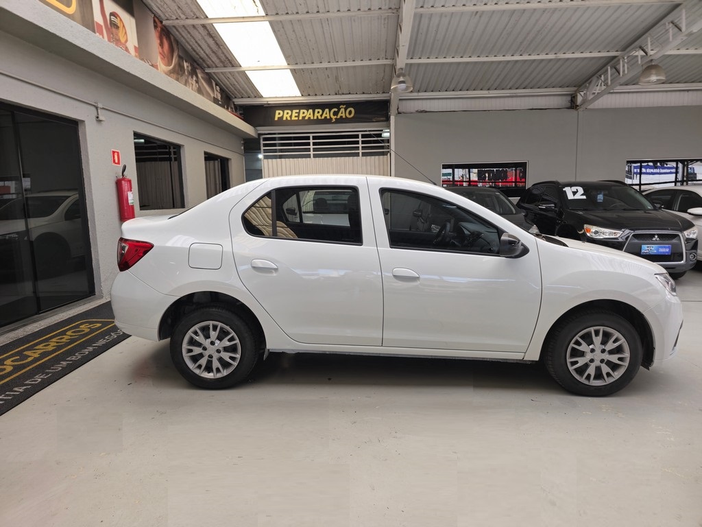 Renault Logan Branco
