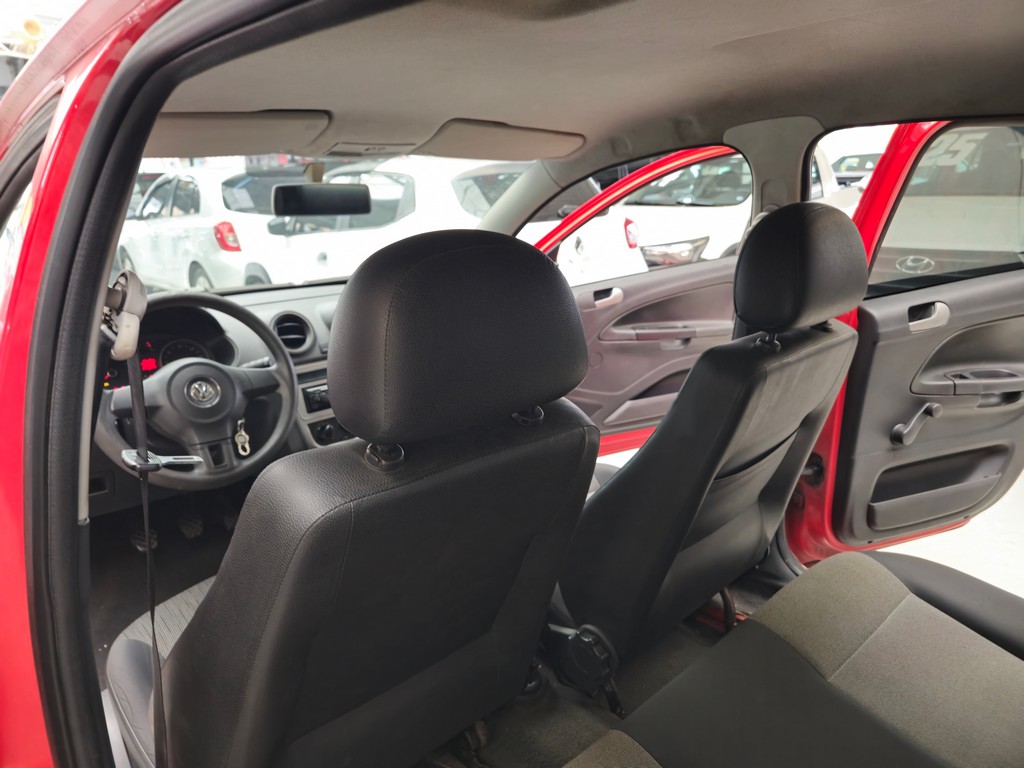 Volkswagen Voyage Vermelho