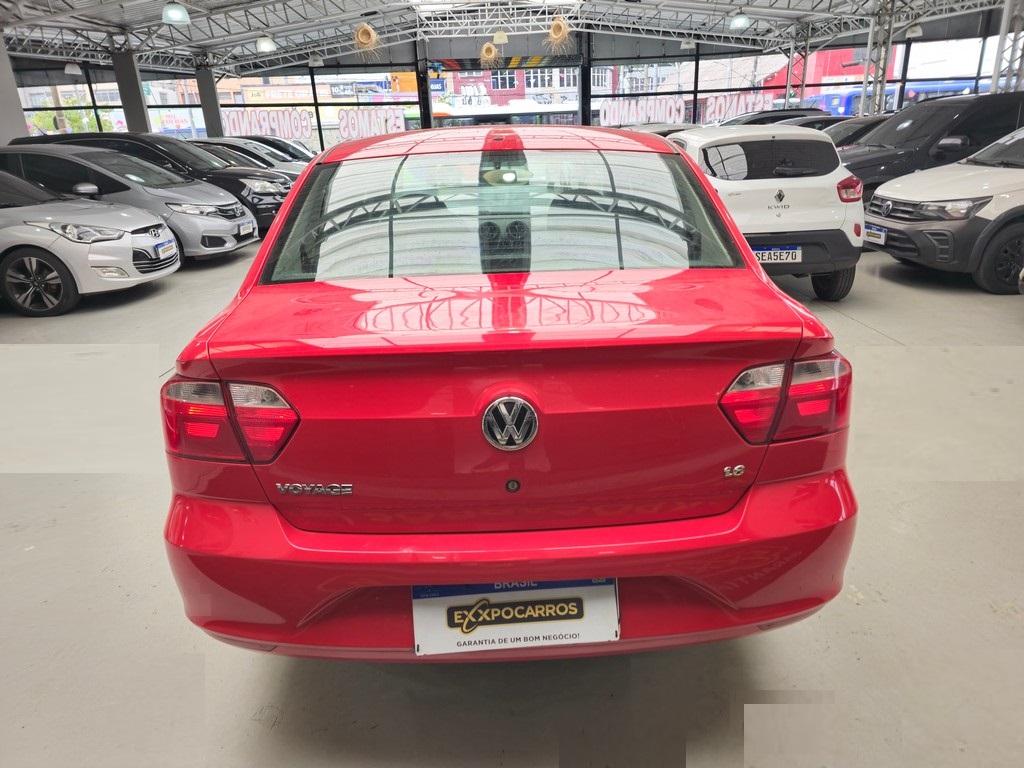 Volkswagen Voyage Vermelho