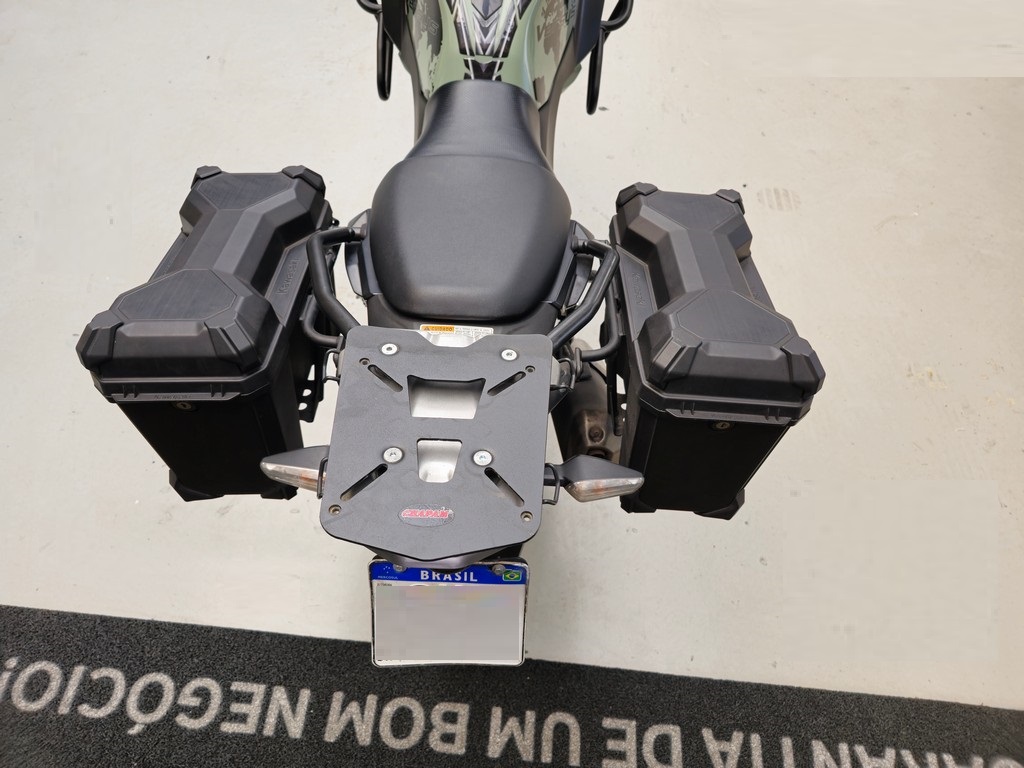 Kawasaki Versys-X Cinza