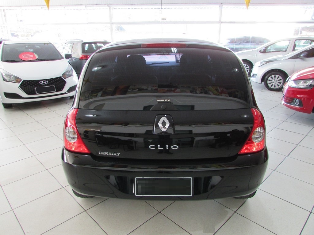Renault Clio Preto