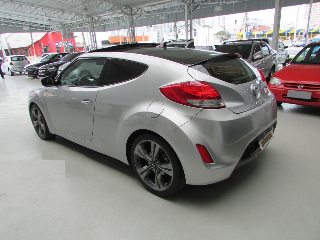 Hyundai Veloster Prata