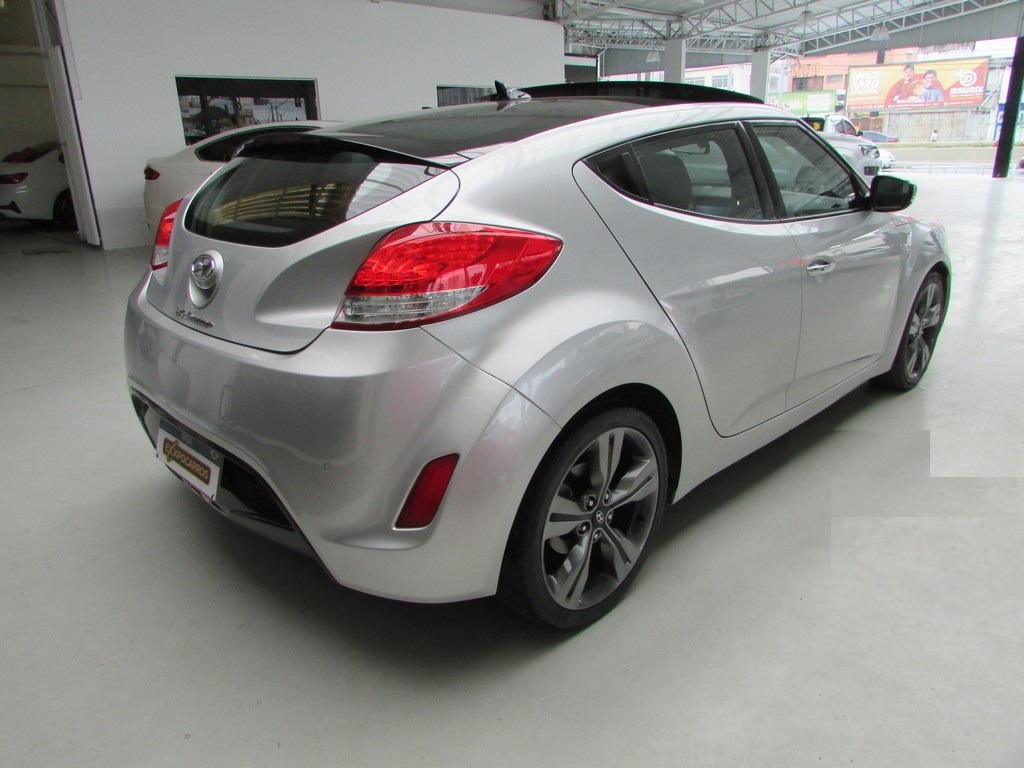 Hyundai Veloster Prata