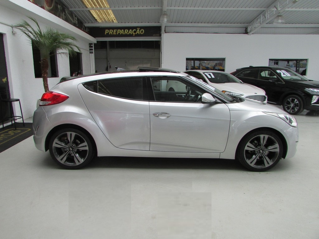Hyundai Veloster Prata