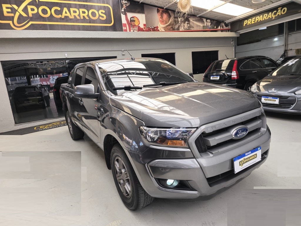 Ford Ranger Cinza
