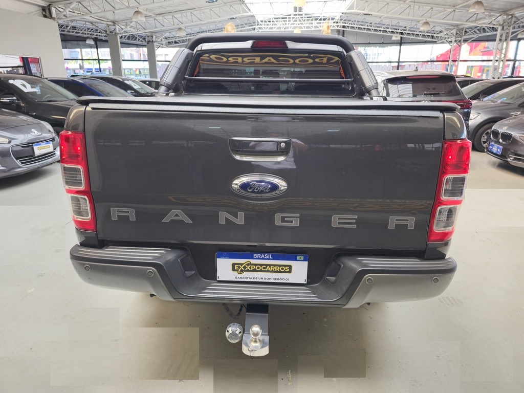 Ford Ranger Cinza