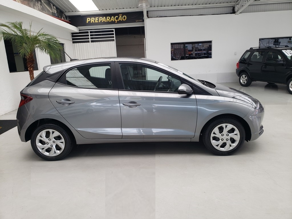 Hyundai HB20 Cinza