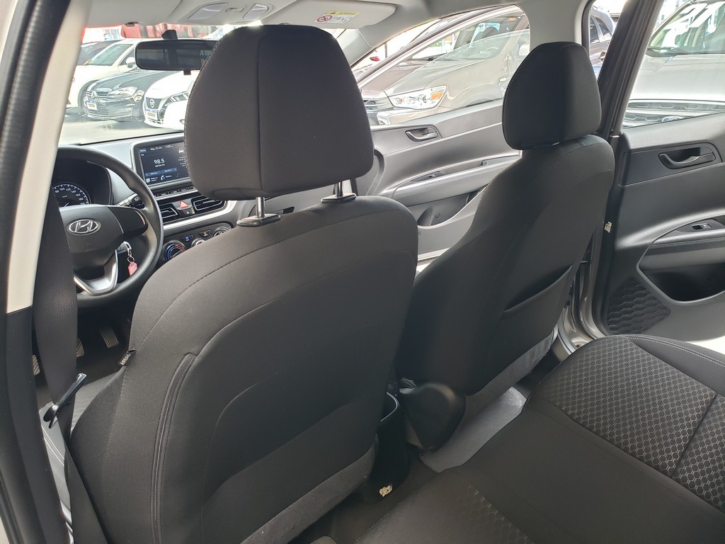 Hyundai HB20 Prata