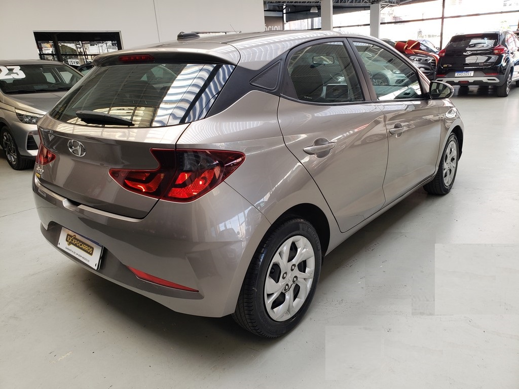 Hyundai HB20 Prata