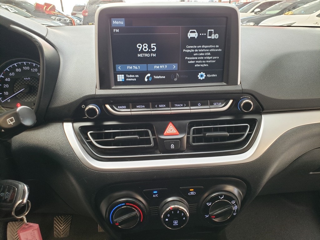 Hyundai HB20 Prata