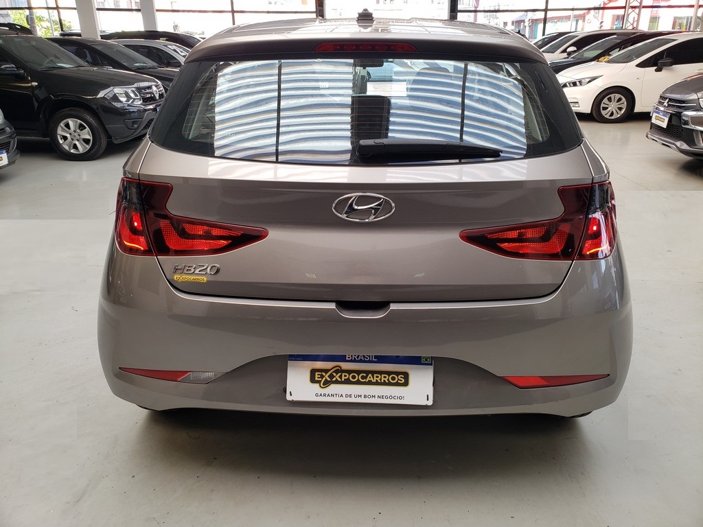 Hyundai HB20 Prata