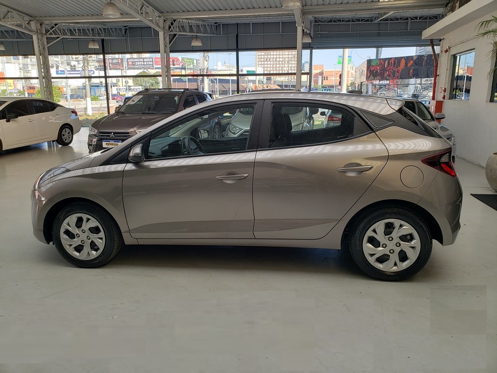 Hyundai HB20 Prata