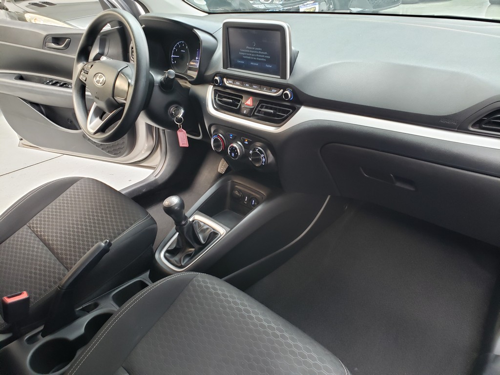Hyundai HB20 Prata