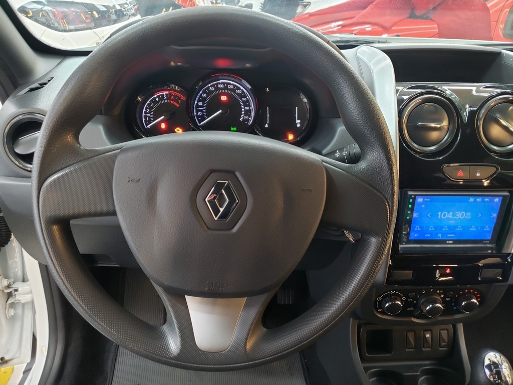 Renault Duster Oroch Branco