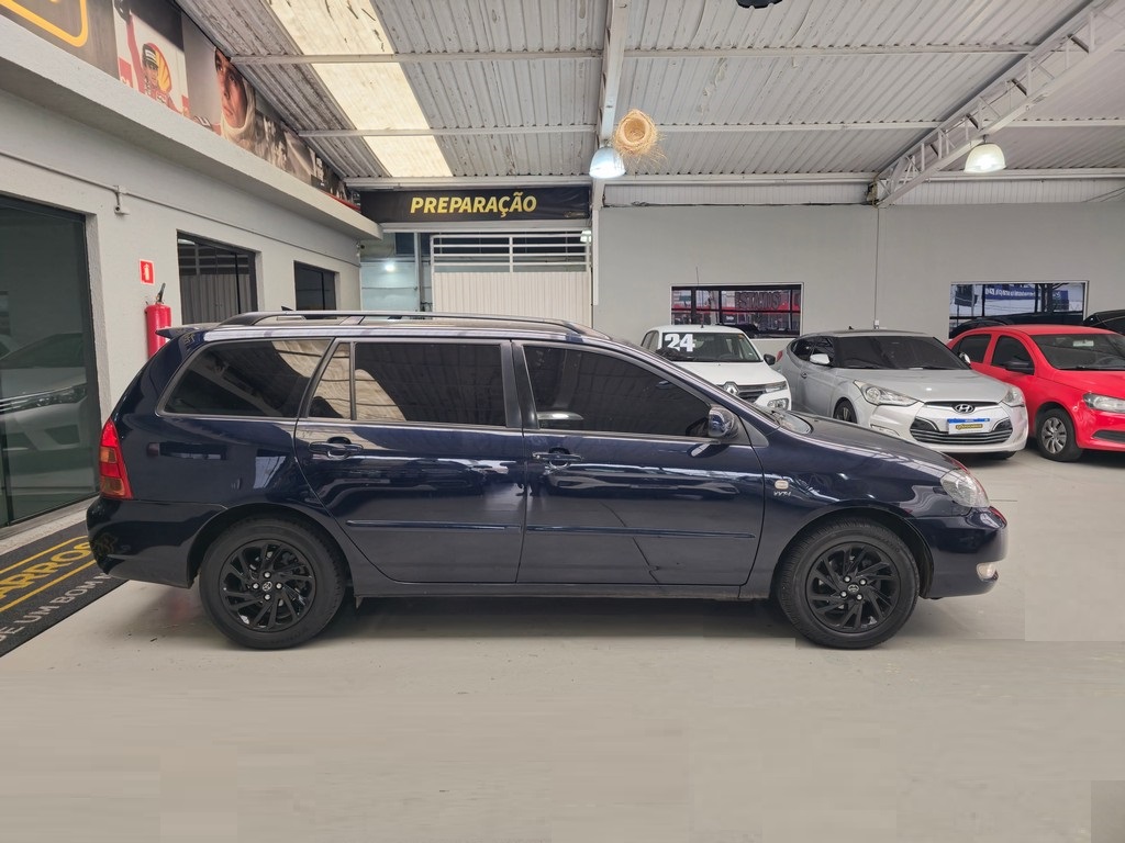 Toyota Corolla Fielder Azul