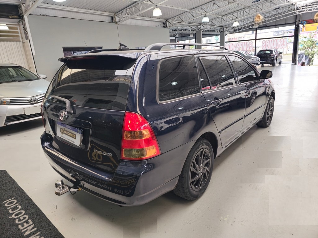 Toyota Corolla Fielder Azul