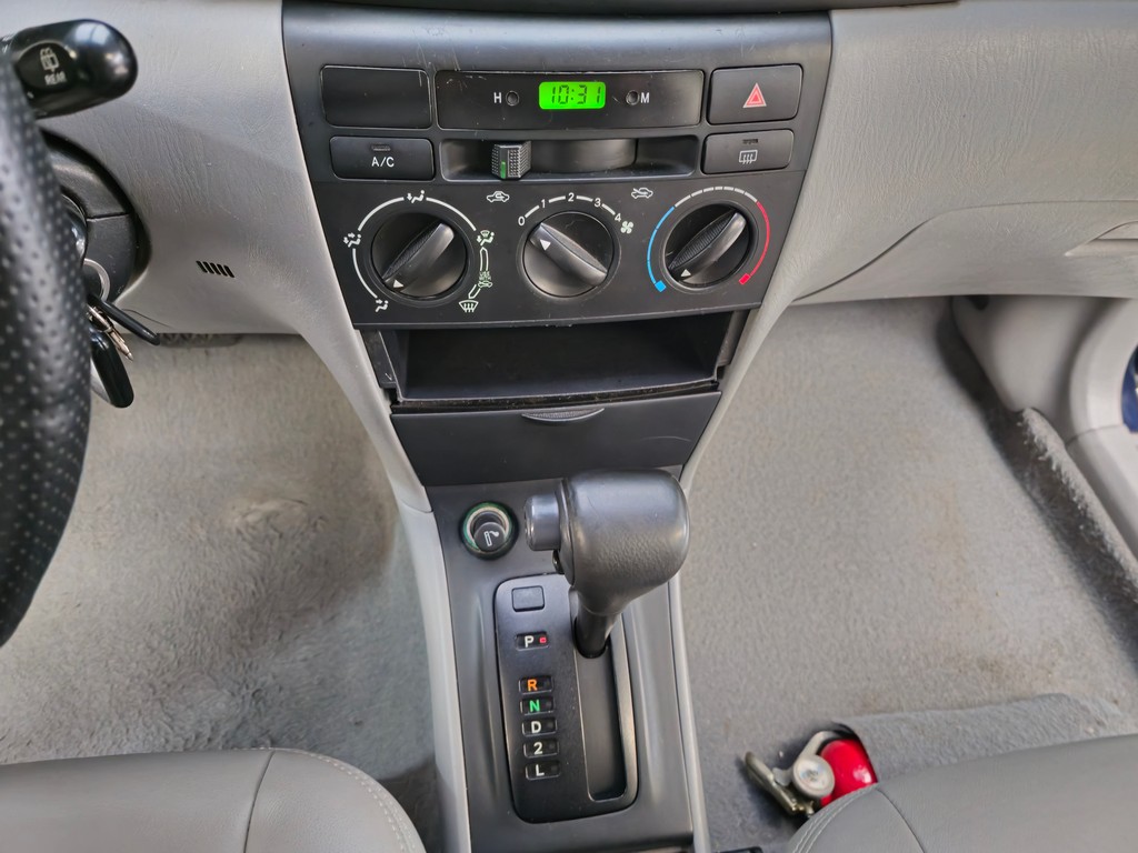 Toyota Corolla Fielder Azul