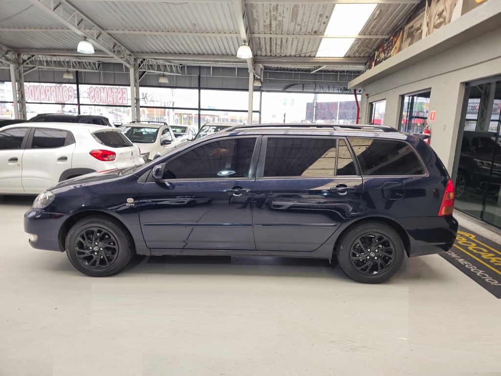 Toyota Corolla Fielder Azul