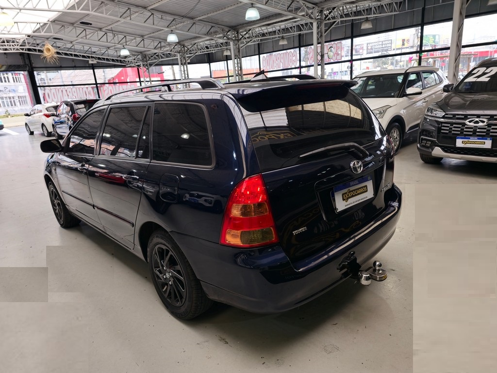 Toyota Corolla Fielder Azul